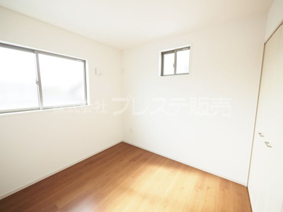 【洋室】 | 奈良市柏木町の新築一戸建 全３区画 | 現地写真（２号地２階洋室）