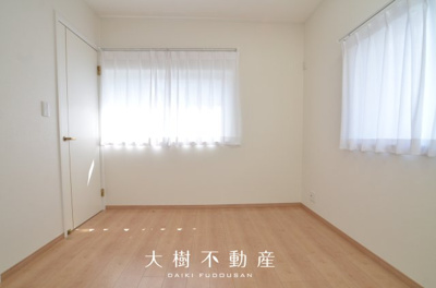 【洋室】 | 海老名市上郷1丁目　中古戸建て【仲介手数料無料】 | 3階　洋室3（5.25帖）