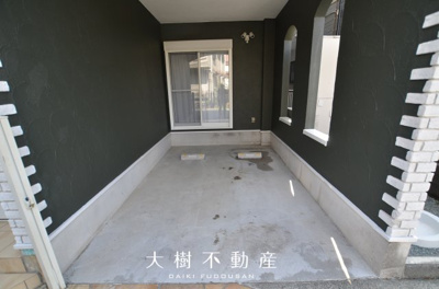 【駐車場】 | 海老名市上郷1丁目　中古戸建て【仲介手数料無料】