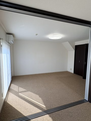 武藤ビルの洋室