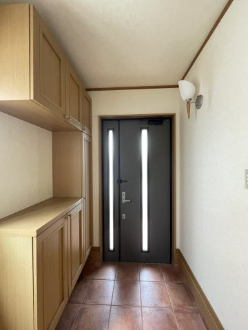 本郷町店舗兼住宅の玄関