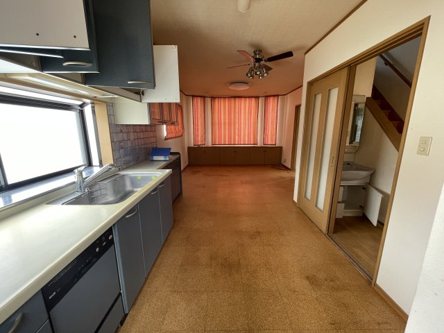 本郷町店舗兼住宅の内装