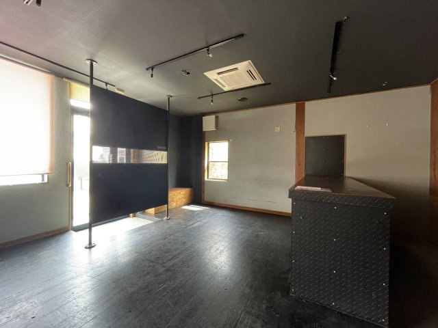 本郷町店舗兼住宅の内装