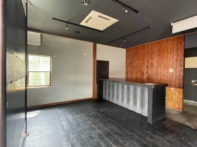 本郷町店舗兼住宅の内装