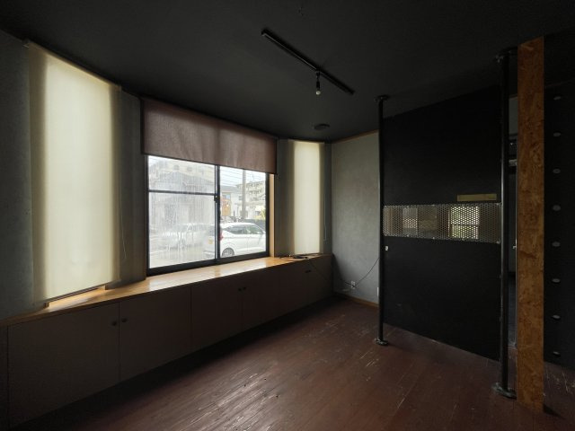 本郷町店舗兼住宅の内装