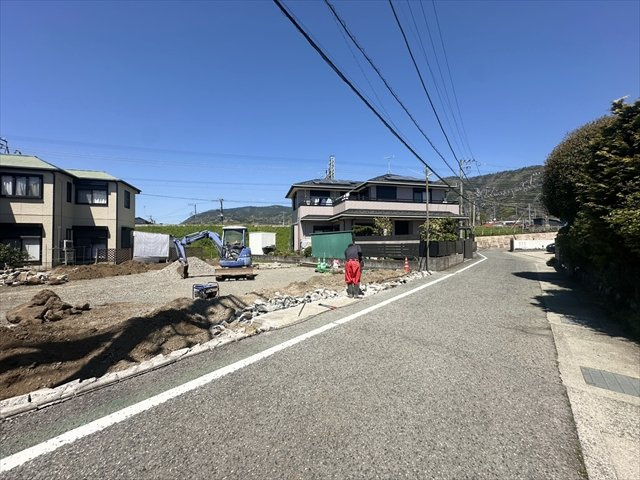 【前面道路含む現地写真】 | 新築一戸建て「松田町松田惣領」 | 撮影日2026年4月8日