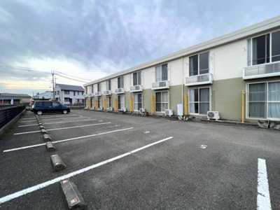 【駐車場】 | レオパレスＵＮＩ