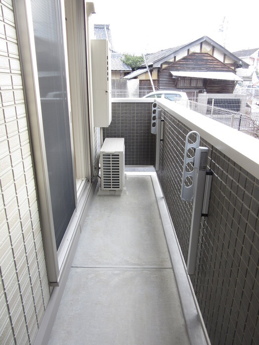 岸和田市下松町２丁目のハイツのバルコニー|暖かな日差しのふりそそぐバルコニー