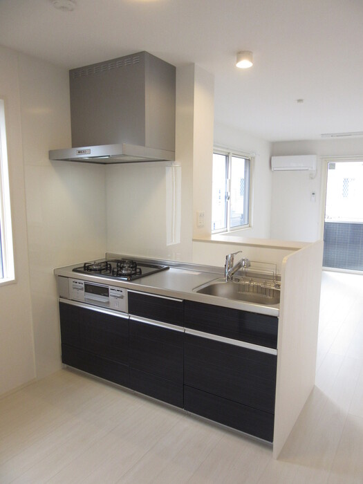 岸和田市下松町２丁目のハイツのキッチン|コンパクトなキッチンで掃除もラクラク