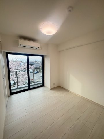 エストゥルース府中の寝室|※別号室参考写真です