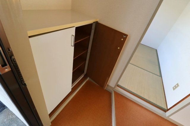 パレーシャル藤原　A棟の玄関