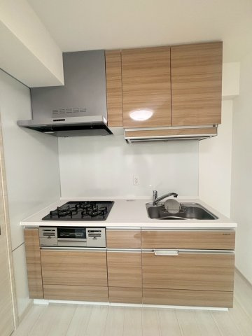 エストゥルース府中のキッチン|※別号室参考写真です
