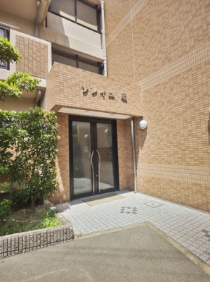 【エントランス】 | ソレイユ畷