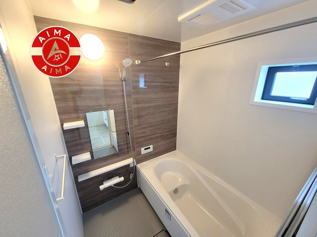 福岡市西区生松台1丁目第3-3棟（2号棟）　の浴室|1日の疲れを癒してくれる広々バスルーム。雨の日のお洗濯にも大活躍な浴室乾燥機付です！