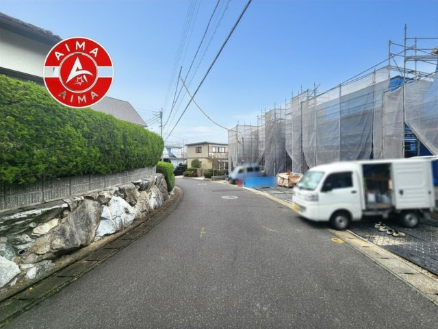 福岡市西区生松台1丁目第3-3棟（2号棟）　の前面道路含む現地写真|前面道路です。