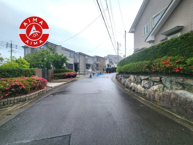 福岡市西区生松台1丁目第3-3棟（2号棟）　の外観|前面道路含む現地の写真です。