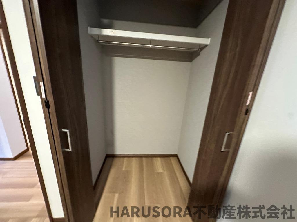 守口市高瀬町1丁目　３階建ての収納