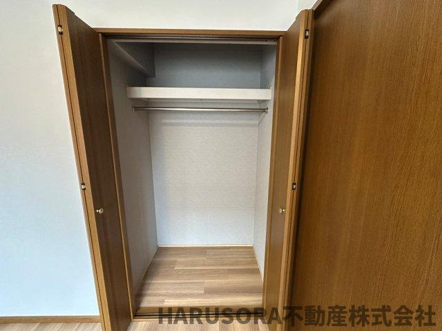 守口市高瀬町1丁目　３階建ての収納