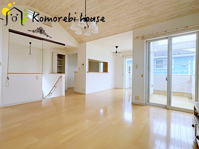 さいたま市見沼区島町　中古戸建の居間・リビング|居間です