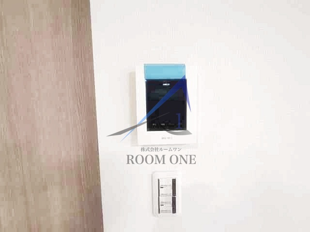 シャノワールのセキュリティ|モニター付インターホンです。