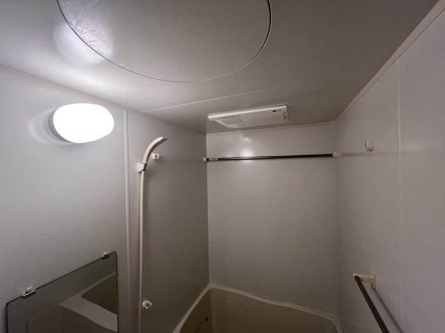 グローリア若葉台の浴室