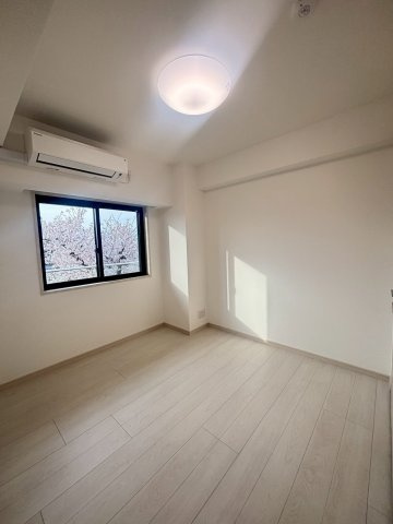 エストゥルース府中の洋室|※別号室参考写真です