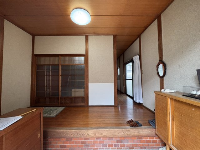 泉南市信達大苗代　中古戸建の玄関