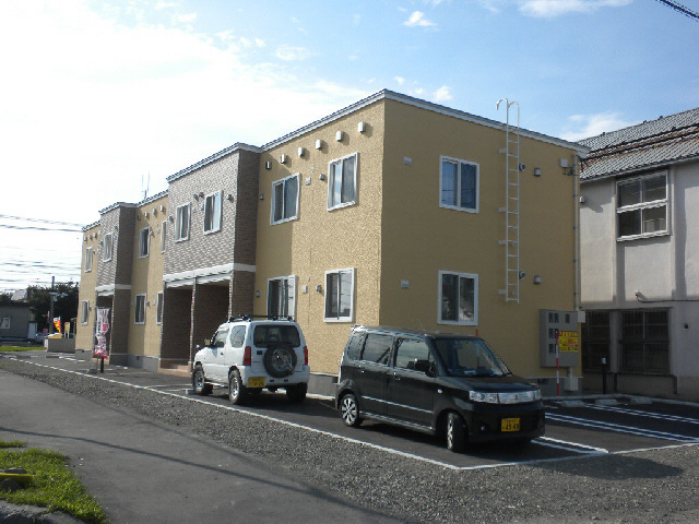 ワイズ　スクエア21の外観