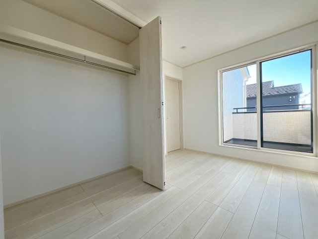 熊谷市新堀新田 新築戸建　全２棟の洋室