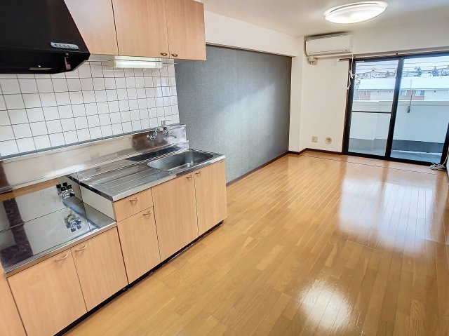 ピエスアグレアーブルの居間・リビング|サンプル写真となります。