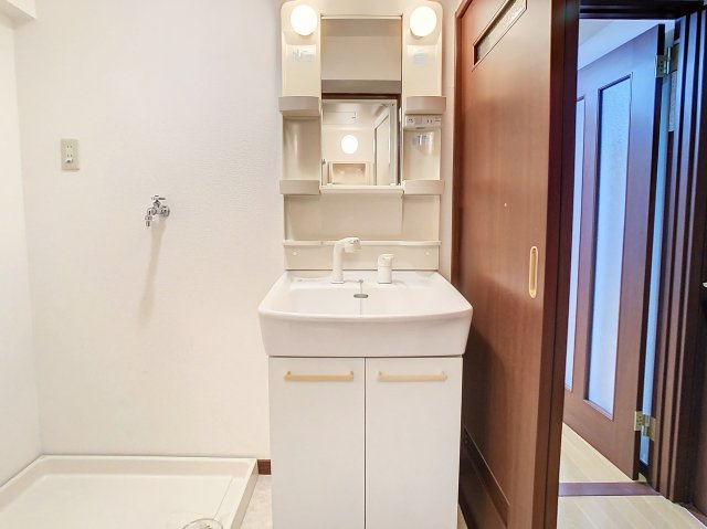 ピエスアグレアーブルの独立洗面台|サンプル写真となります。