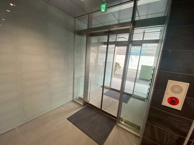 レオセントラルスクエアⅢのエントランス