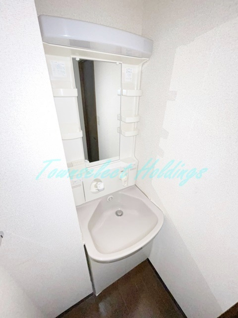 藤沢市善行１丁目の賃貸マンションの洗面所