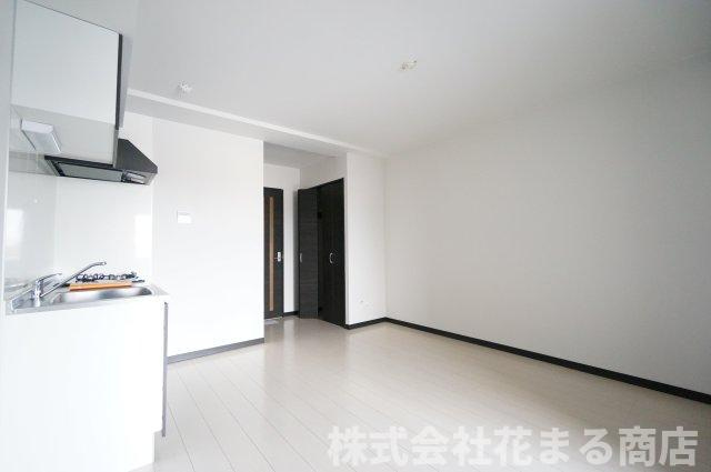 コネクトパークヒルズ鶴沢町の居間・リビング|物件、駅でお待ち合わせでのご案内歓迎！