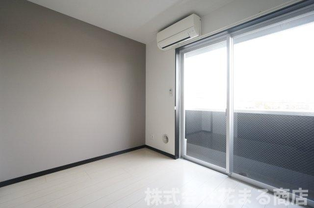 コネクトパークヒルズ鶴沢町の洋室|物件、駅でお待ち合わせでのご案内歓迎！