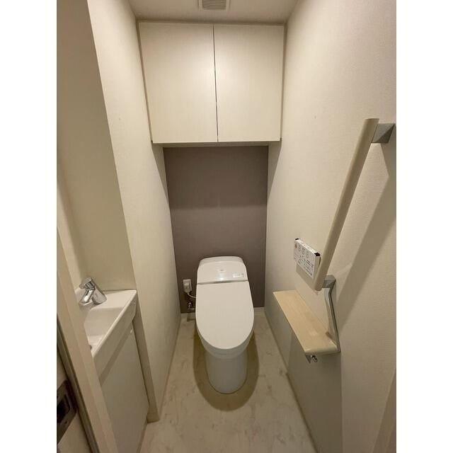 コンフォール池田山のトイレ
