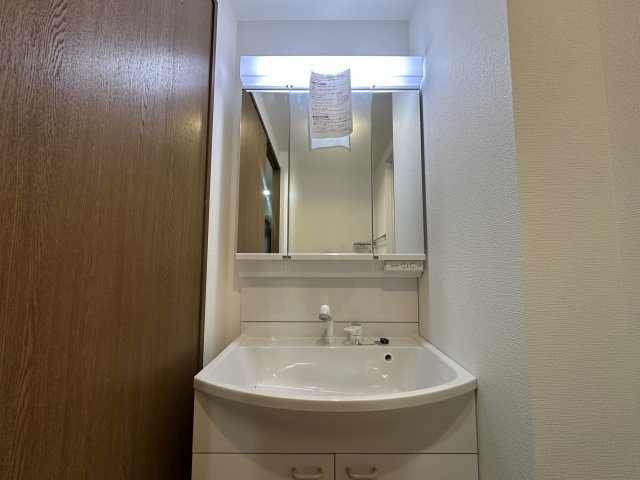 グランプレステージ明石魚住の独立洗面台