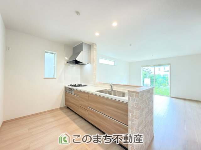ハートフルタウン宇都宮市簗瀬町2542番のキッチン|人気の対面式キッチン☆料理をしながらご家族とコミュニケーションが取れます♪