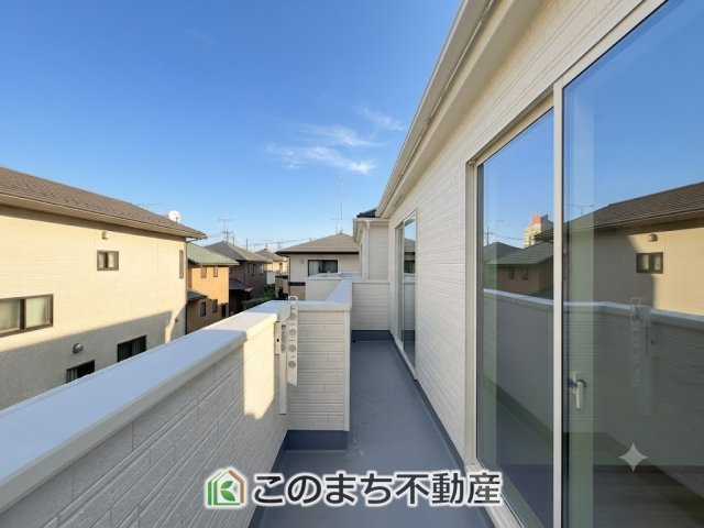ハートフルタウン宇都宮市簗瀬町2542番のバルコニー|南向きの大型バルコニーは陽当り良好で、たっぷりのお洗濯物もよく乾きます！
さらにインナーバルコニーなので雨の日でも安心してお出かけできますね♪