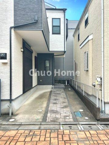 葛飾区水元2丁目中古住宅の駐車場|カースペース