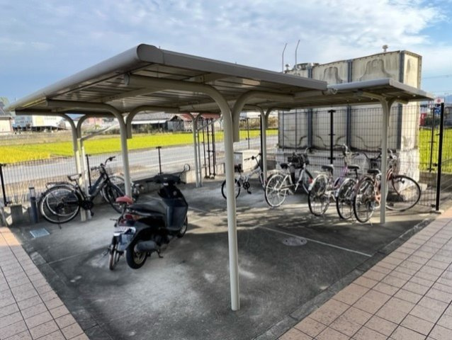 【その他共用部分】 | レオパレス紀水 | 屋根付き駐輪場