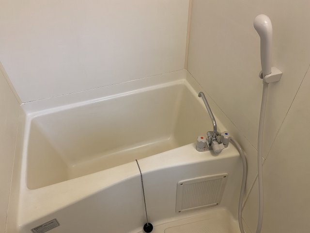 トピア仁井田の浴室|※同じタイプの間取です。実際の色や建具は異なります。