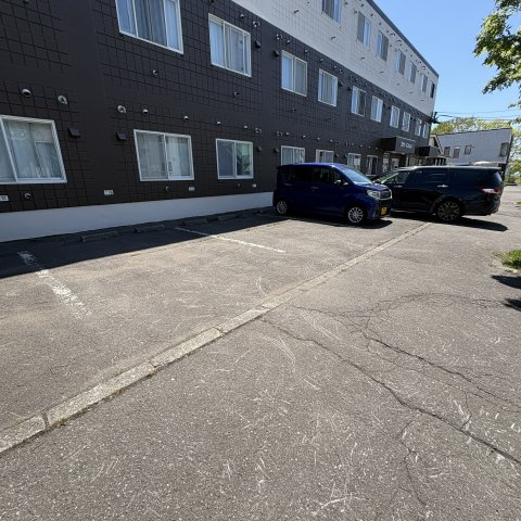 プラザマンション水元の駐車場
