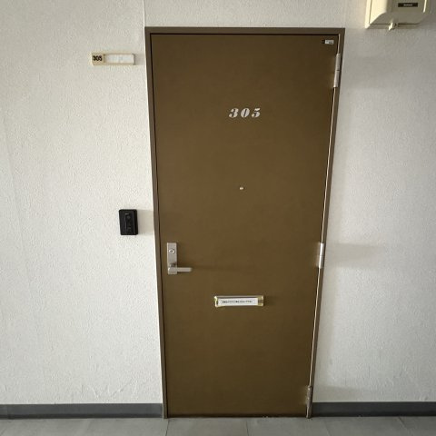 プラザマンション水元のエントランス