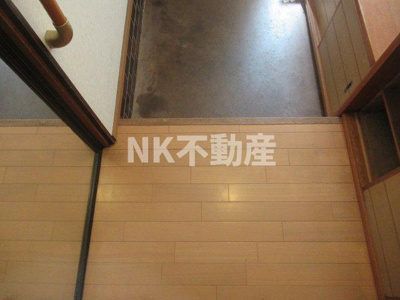 【玄関】 | 中小阪1丁目戸建賃貸（河内小阪賃貸） | きれいな玄関です