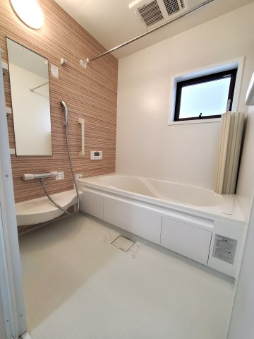 三郷市　彦倉1丁目　中古戸建の浴室|お風呂で日々の疲れを落としましょう