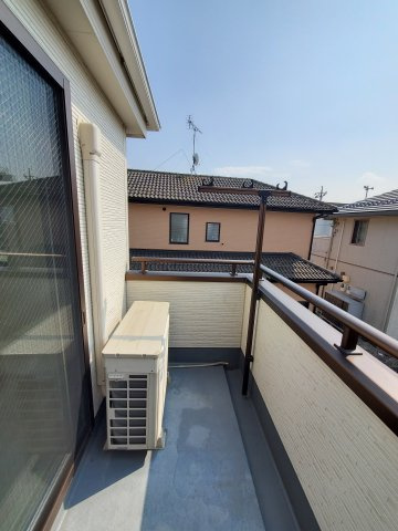 三郷市　彦倉1丁目　中古戸建のバルコニー|お洗濯にも便利なバルコニー