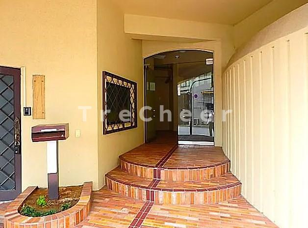 佐藤ビルのエントランス