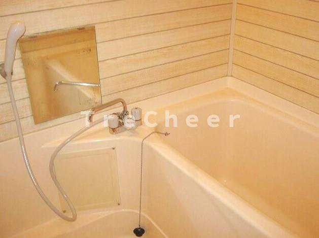 佐藤ビルの浴室