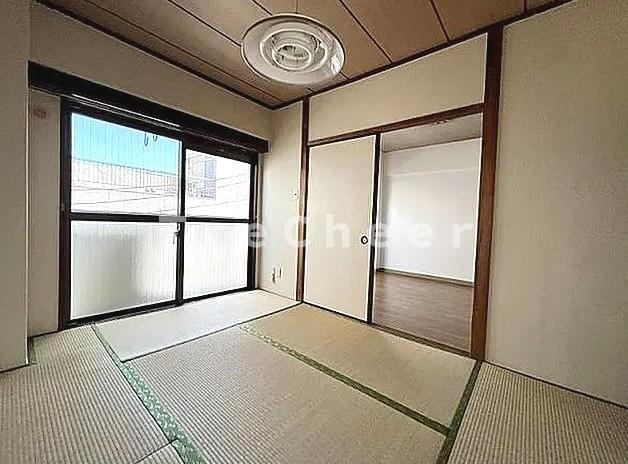 佐藤ビルの和室